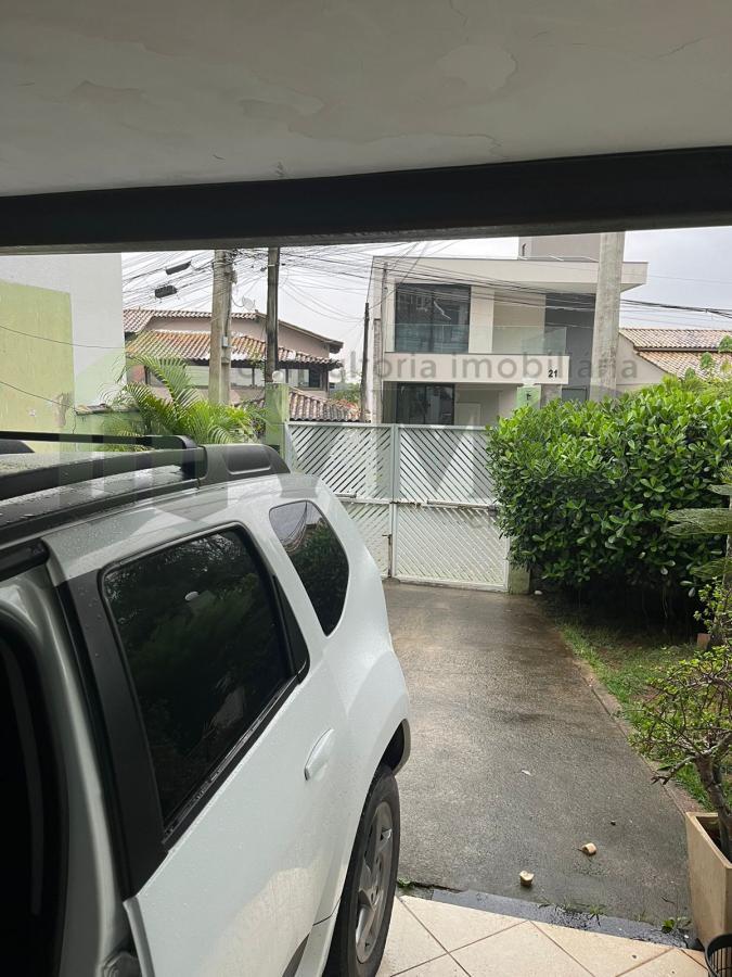 Casa à venda com 4 quartos, 150m² - Foto 4