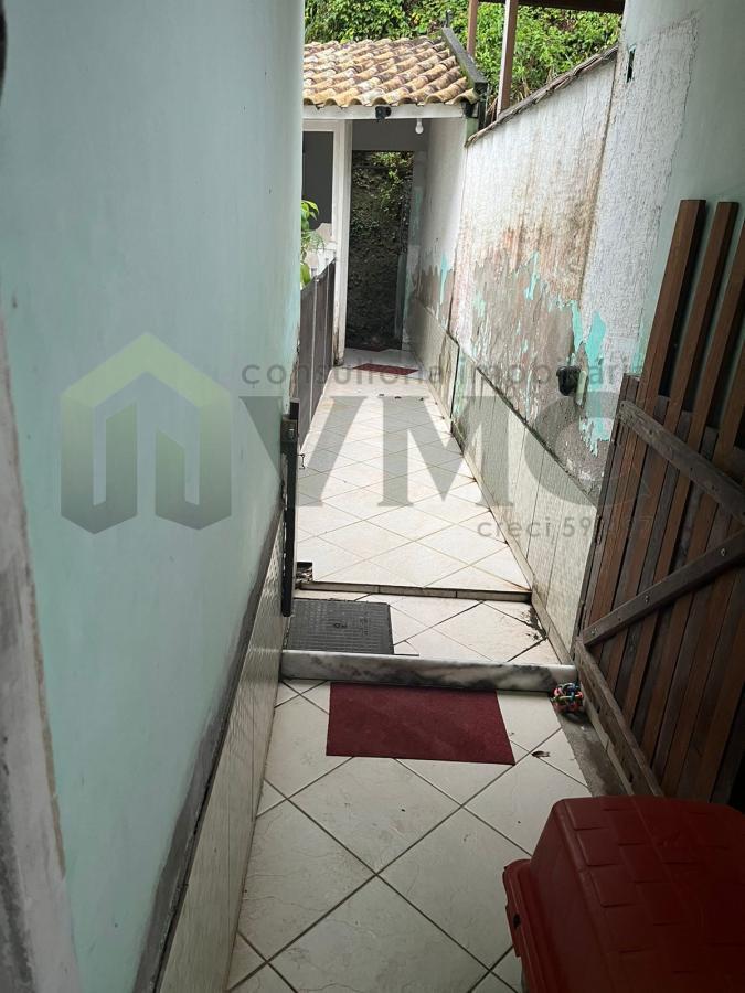 Casa à venda com 4 quartos, 150m² - Foto 15