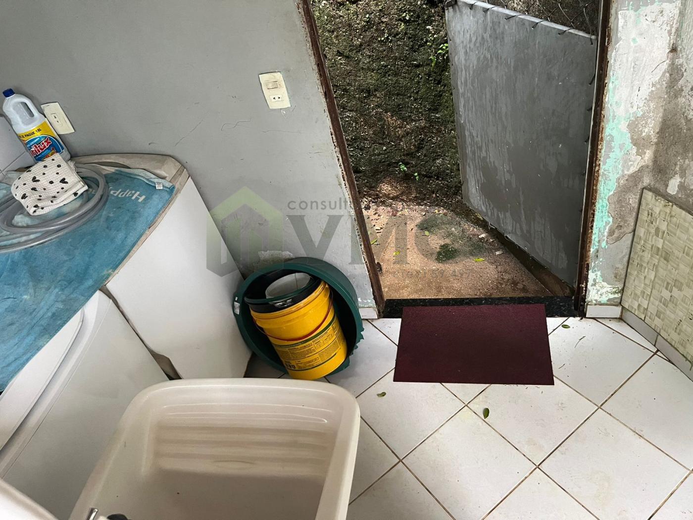 Casa à venda com 4 quartos, 150m² - Foto 17