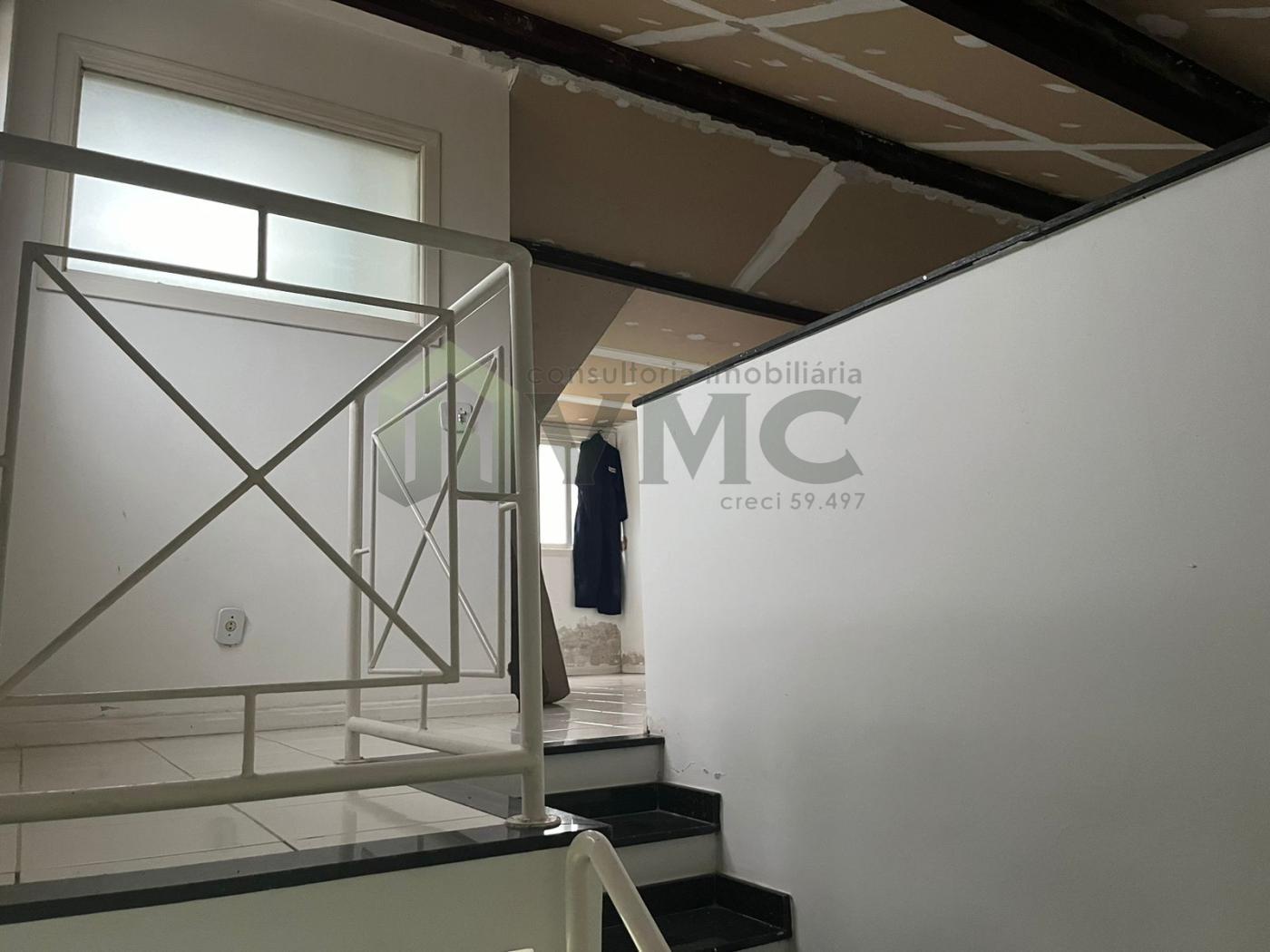 Casa à venda com 4 quartos, 150m² - Foto 29