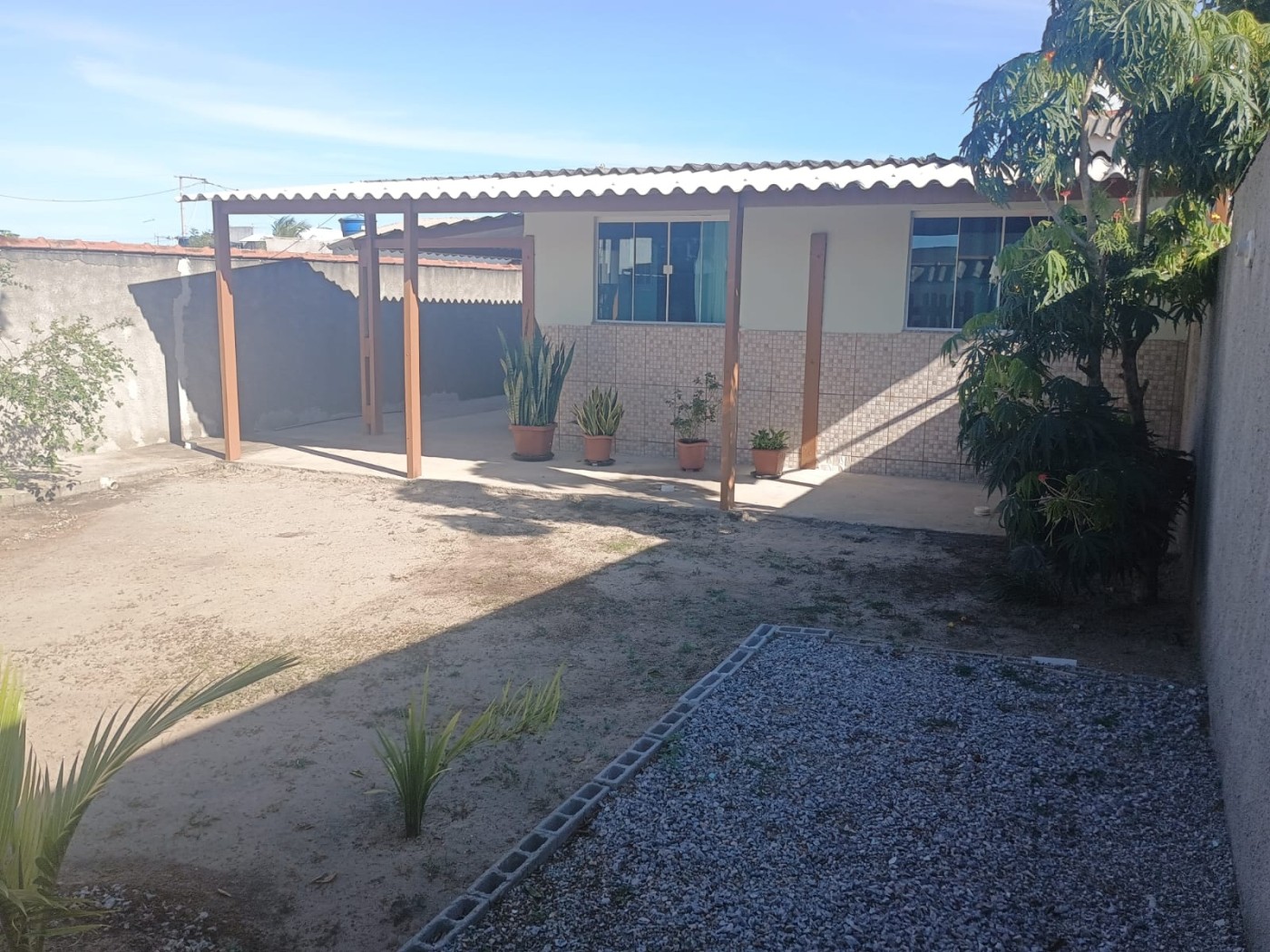 Casa à venda com 2 quartos, 300m² - Foto 1
