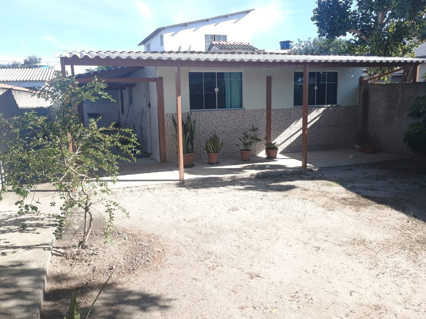 Casa à venda com 2 quartos, 300m² - Foto 2