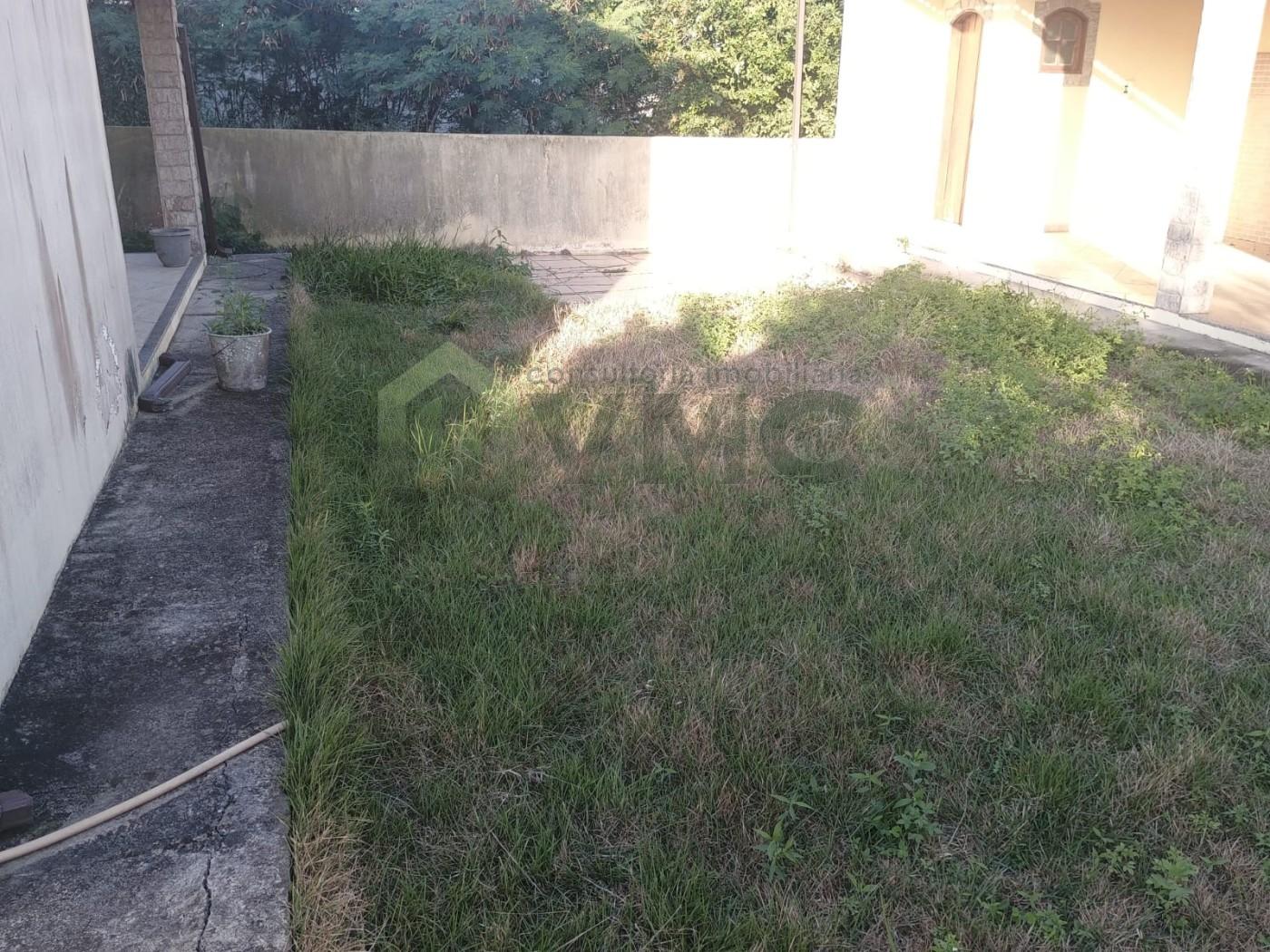 Casa para alugar com 3 quartos, 360m² - Foto 56