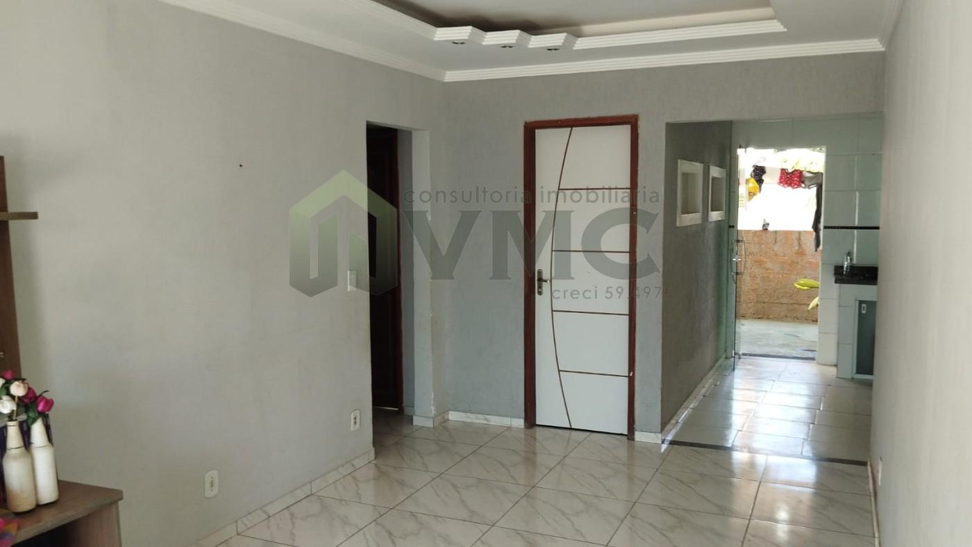 Casa à venda com 2 quartos, 391m² - Foto 4
