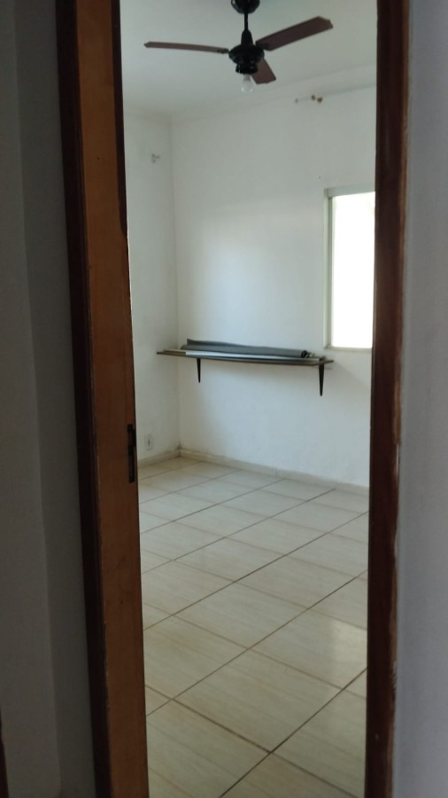 Casa à venda com 2 quartos, 391m² - Foto 6