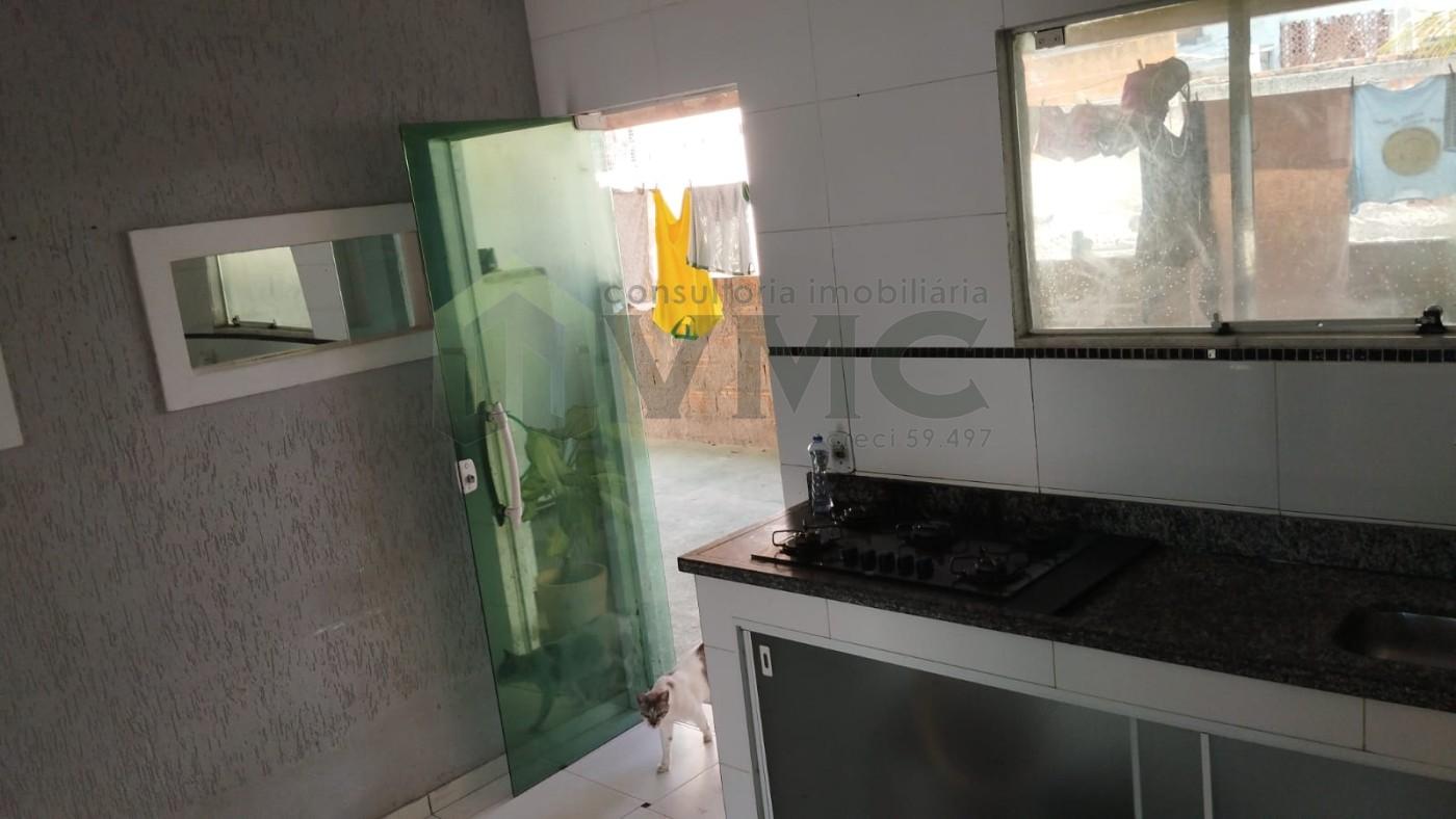Casa à venda com 2 quartos, 391m² - Foto 11