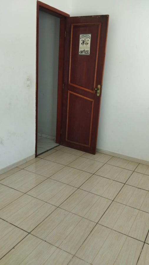 Casa à venda com 2 quartos, 391m² - Foto 9