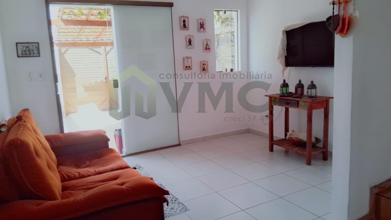 Casa à venda com 2 quartos, 80m² - Foto 3