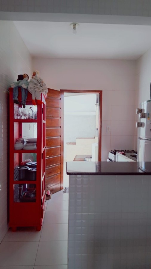 Casa à venda com 2 quartos, 80m² - Foto 8