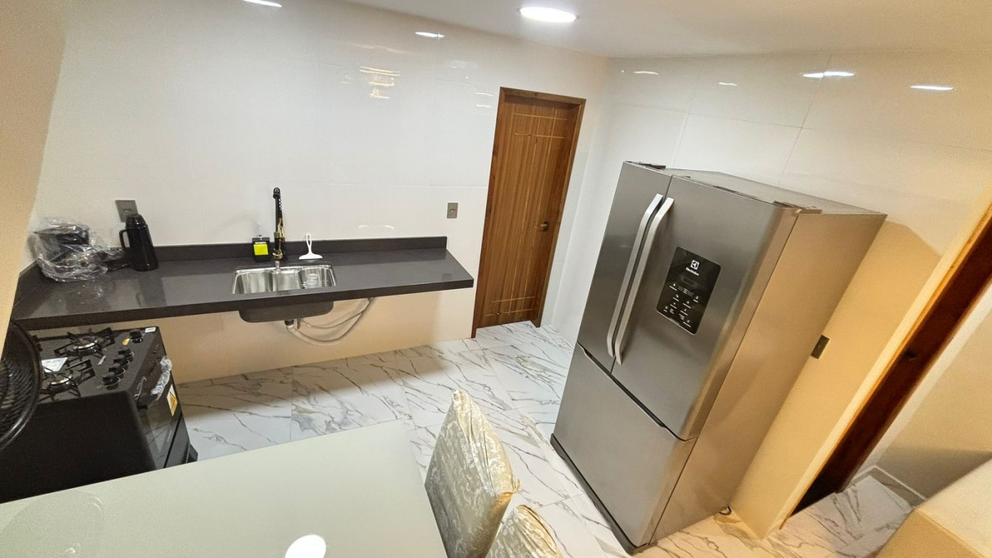 Casa à venda com 2 quartos, 100m² - Foto 5