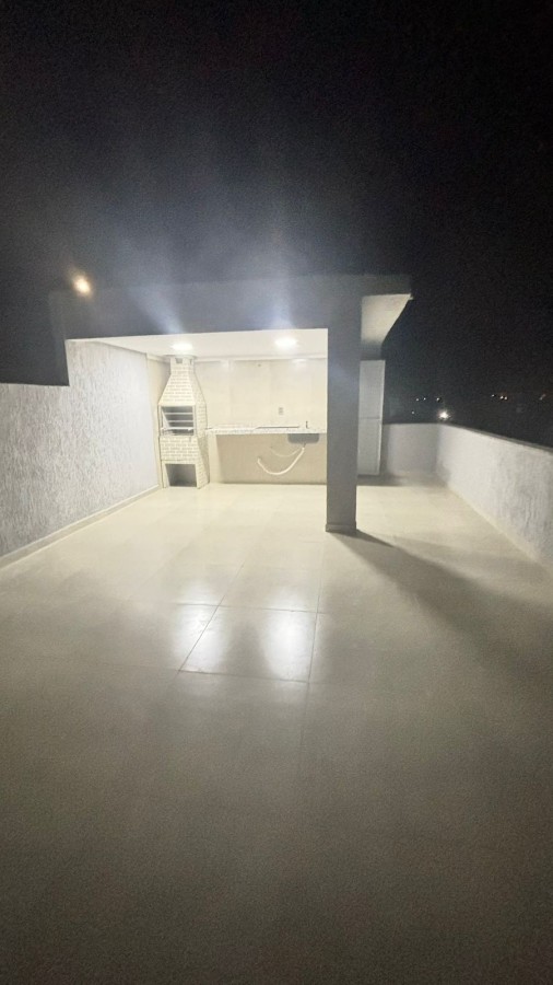 Casa à venda com 2 quartos, 100m² - Foto 17