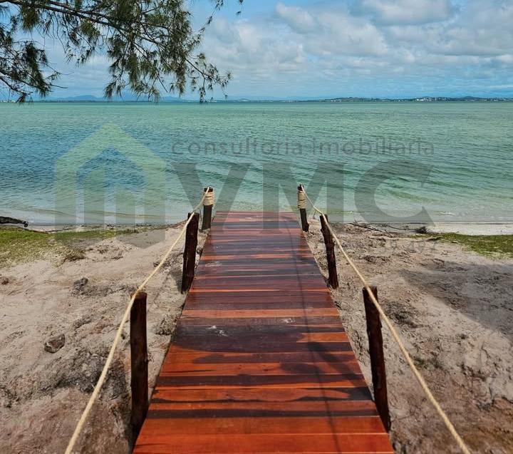 Casa para alugar com 2 quartos, 300m² - Foto 18