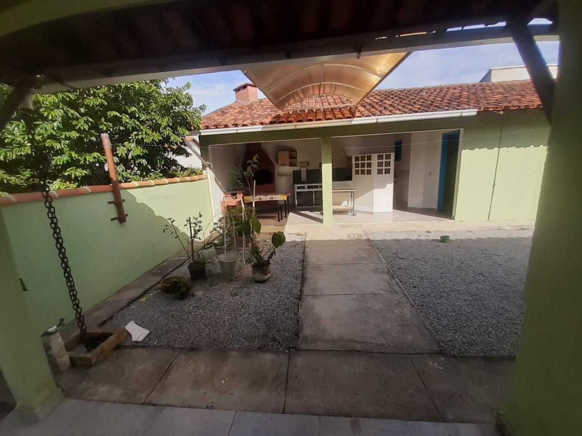 Casa para alugar com 4 quartos, 247m² - Foto 13