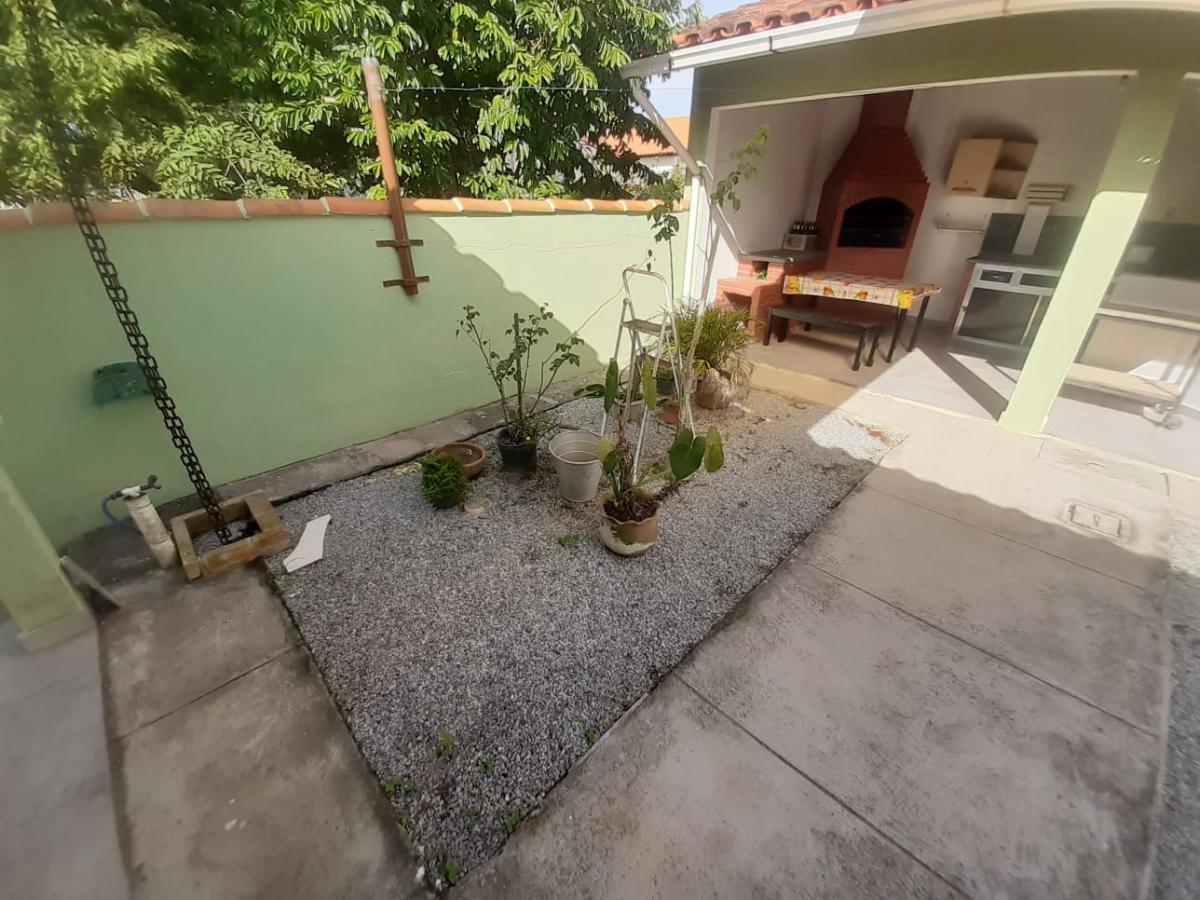 Casa para alugar com 4 quartos, 247m² - Foto 14