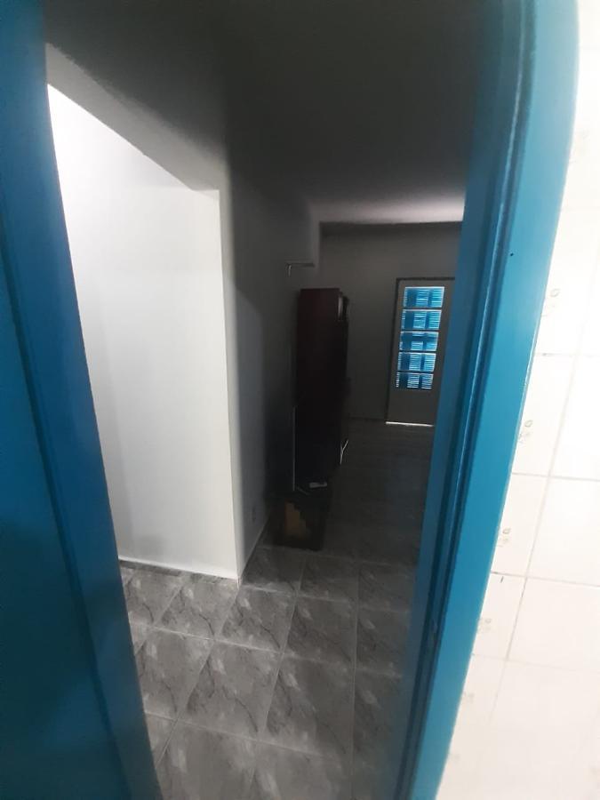 Casa para alugar com 4 quartos, 247m² - Foto 33